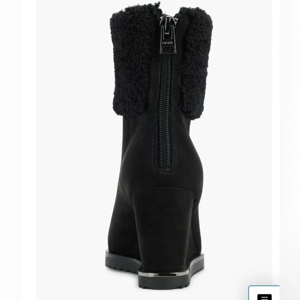 DKNYC Powell‎ Faux Shearling Wedge Bootie in Black Size 9